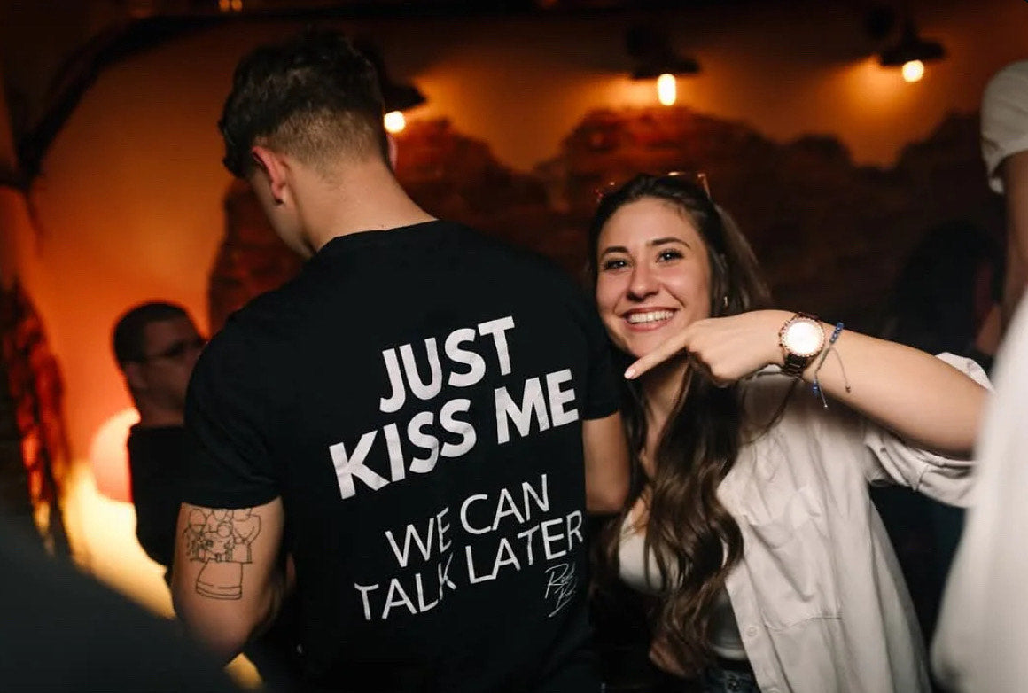 Just Kiss me